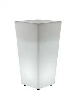1 x max. 15 w-os e27-es foglalat fényáram: 800 lm ip65-ös védettség 2 m-es kábellel