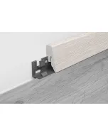 Logoclic szegélyléc praktikus választás laminált padlókhoz és esztétikus burkolatokhoz260 cm hosszúságú kialakítás nagyobb tere
