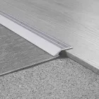 Eltérő szintű burkolatokhoz 4 mm-es szintkülönbségig rögzítés módja: csavarozás színe: nemesacél mérete: 100 x 3 cm eloxált
