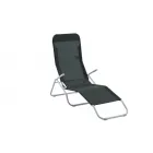 Kertben vagy teraszon a sunfun napozóágy kényelmes pihenőhelyet kínál137 x 59 x 104,5 cm-es mérete miatt praktikus kültéri használ