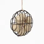 Bobbie madáretető 7,5 x 23 x 23 cm mérettel strapabíró fémdrótból készült kivitel kör alakú forma, modern és dekoratív megjele