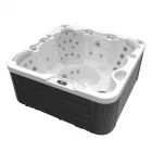 A wellis jupiter p&p 6 személyes jakuzzi 1 fekvő- és 5 ülőhellyel a kényelmes wellnessélményért 46 masszázsfúvókája és kétseb