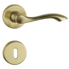 Anyaga: zamak tollaskulcsos kivitel színe: súrolt bronz