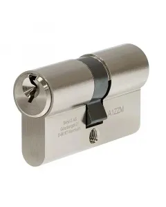 Méret: 30/35 mm fúrás elleni védelemmel 4 db kulccsal 5 csapos szerkezet