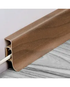 Logoclic szegőléc diófa színben mérete: 2500 x 50 x 22,5 mm könnyen felszerelhető tartós és hosszú élettartamú rejtett kábel