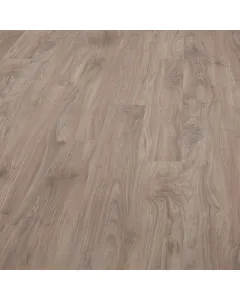 A logoclic márkájú laminált padló 15 év garanciával hosszú távú megoldást nyújtegy csomagban 2,47 m² burkolat található, ami 