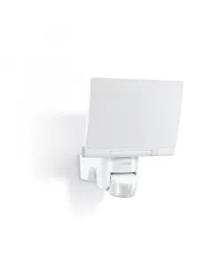 1 x 19,3 w-os led-fényforrás fényáram: 1608 lm ip44-es védettség elforgatható fényszóró (180°) és érzékelő (90°/180°) Érz