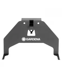 A gardena márkájú fali konzol robotfűnyíró modellek tárolására készültrobusztus fém kivitel, amely biztos tartást nyújtszersz�