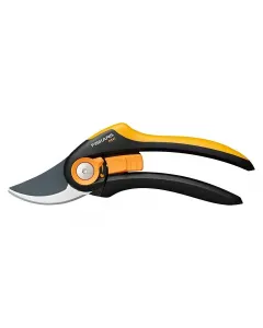 Fiskars metszőoll&oacute; prec&iacute;z &eacute;s k&eacute;nyelmes haszn&aacute;lathoz smartfit &aacute;ll&iacute;that&oacute; markolatny&iacute;l&aacute;s edzett, tapad&aacute;smentes ac&eacute;lpenge max. 24 m
