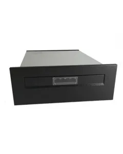 Utcai postaláda inox színű oszlopba építhető névtartó táblával zárható, 2 db kulccsal
