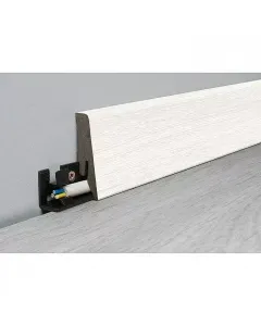 Logoclic element flex szegőléc almeria tölgy dekorral mérete: 2600 x 18 x 58 mm o.r.c.a. nedvességálló technológia rejtett kábel