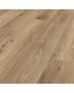 A logoclic márka laminált padlója ringa oak dizájnnal időtálló megjelenést biztosítcsomagonként 2,26 m² burkolható, ideális lak