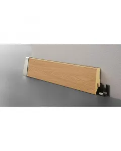 Krono original szegőléc firebrand oak dekorral mérete: 2600 x 58 x 18 mm egyenes vonalú forma, egyszerű rögzítés praktikus csipeszes