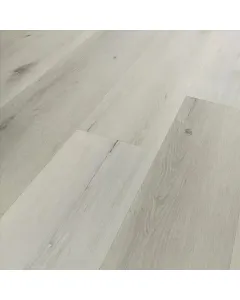 A b!design vinyl padló savannah tölgy mintával természetes megjelenést kölcsönöz a helyiségnekcsomagonként 2,65 m² burkolható, �
