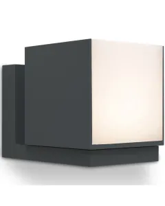 Energiatakarékos működésű lutec márkájú kültéri fali lámpa korszerű led technológiávala 12 w-os beépített led alacsony fogya